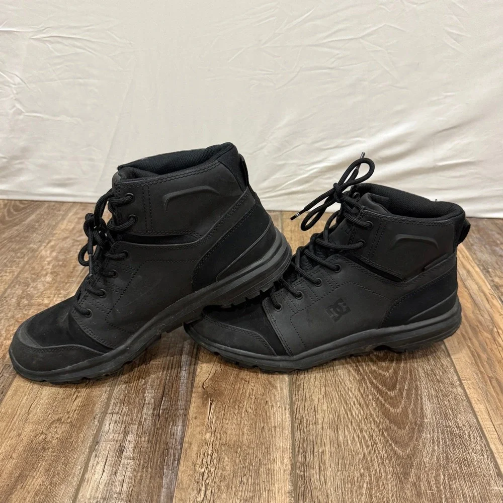 DC Shoes Torstein 3BK Mens Black Leather Winter Boots ADYB700026 Size 11.5